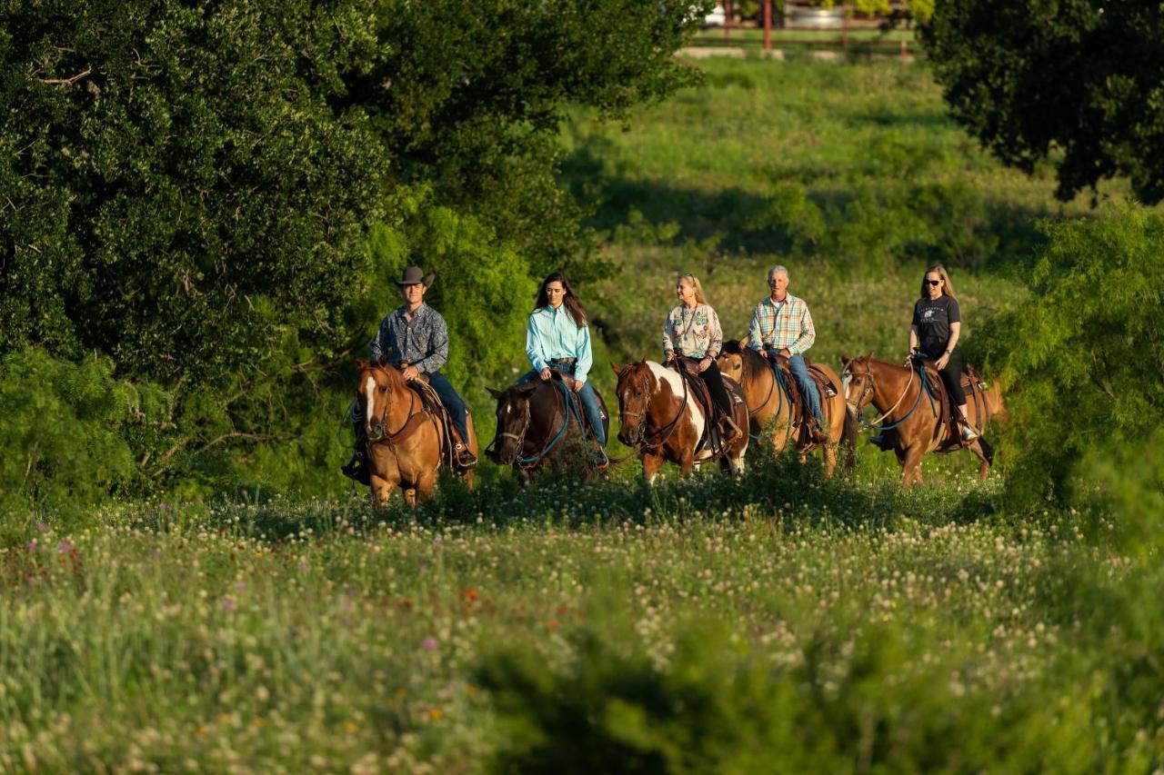 Wildcatter Ranch And Resort Graham Ngoại thất bức ảnh