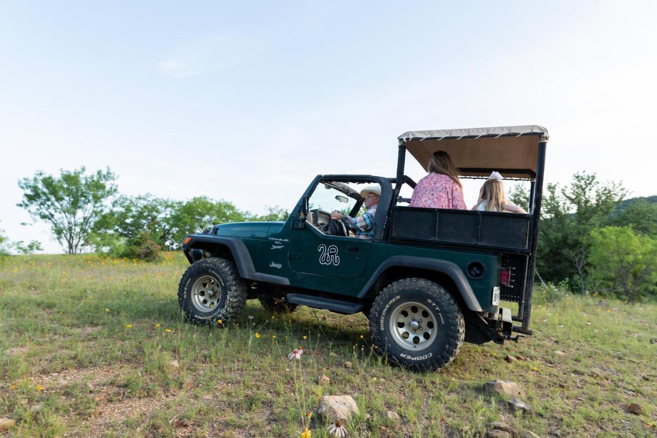 Wildcatter Ranch And Resort Graham Ngoại thất bức ảnh