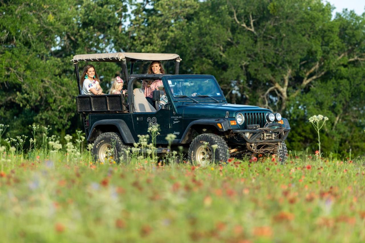 Wildcatter Ranch And Resort Graham Ngoại thất bức ảnh