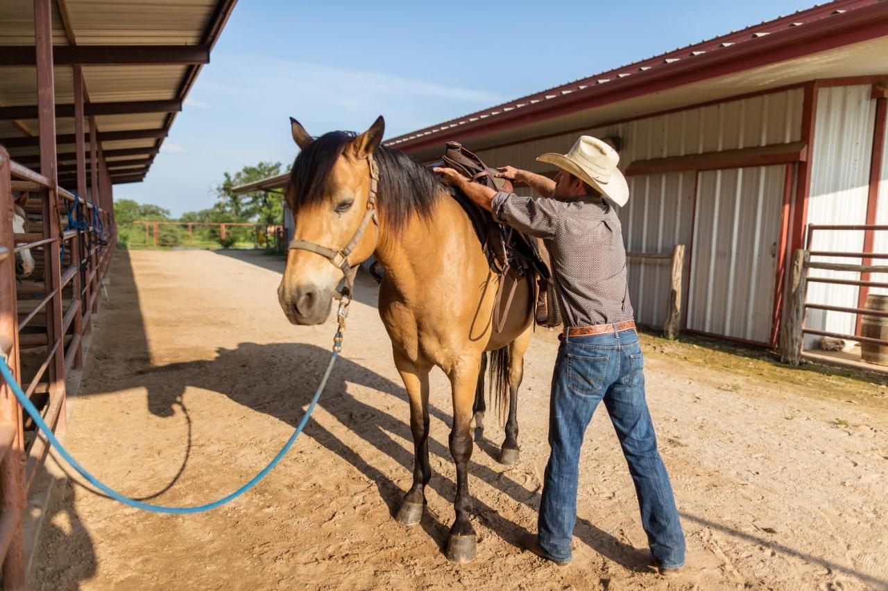 Wildcatter Ranch And Resort Graham Ngoại thất bức ảnh