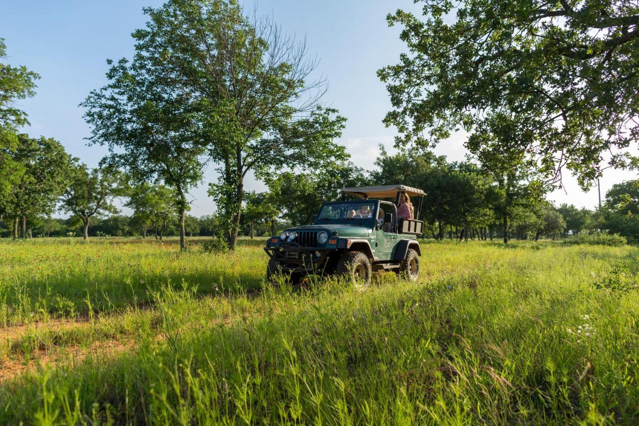 Wildcatter Ranch And Resort Graham Ngoại thất bức ảnh